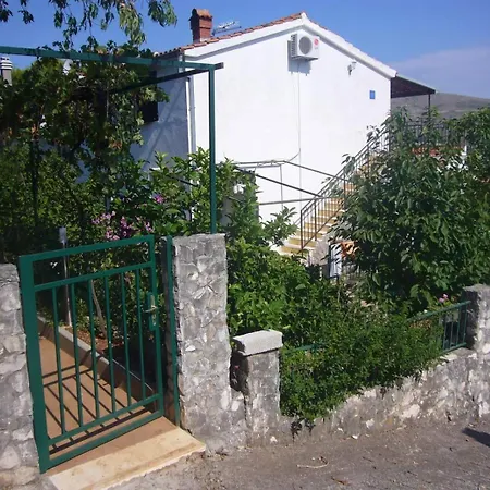 Denis Apartmán