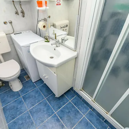 Apartment Denis - Terrase And Sea View Donji Okrug (Ciovo)