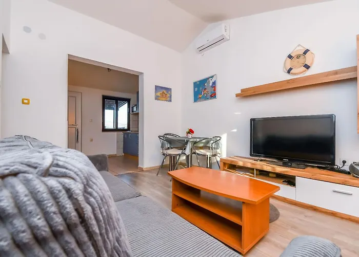 Apartment Denis *