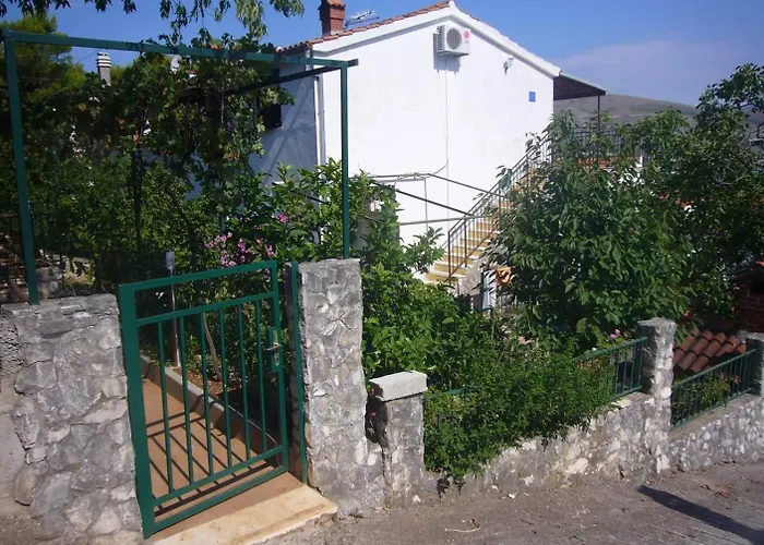 Denis Apartment